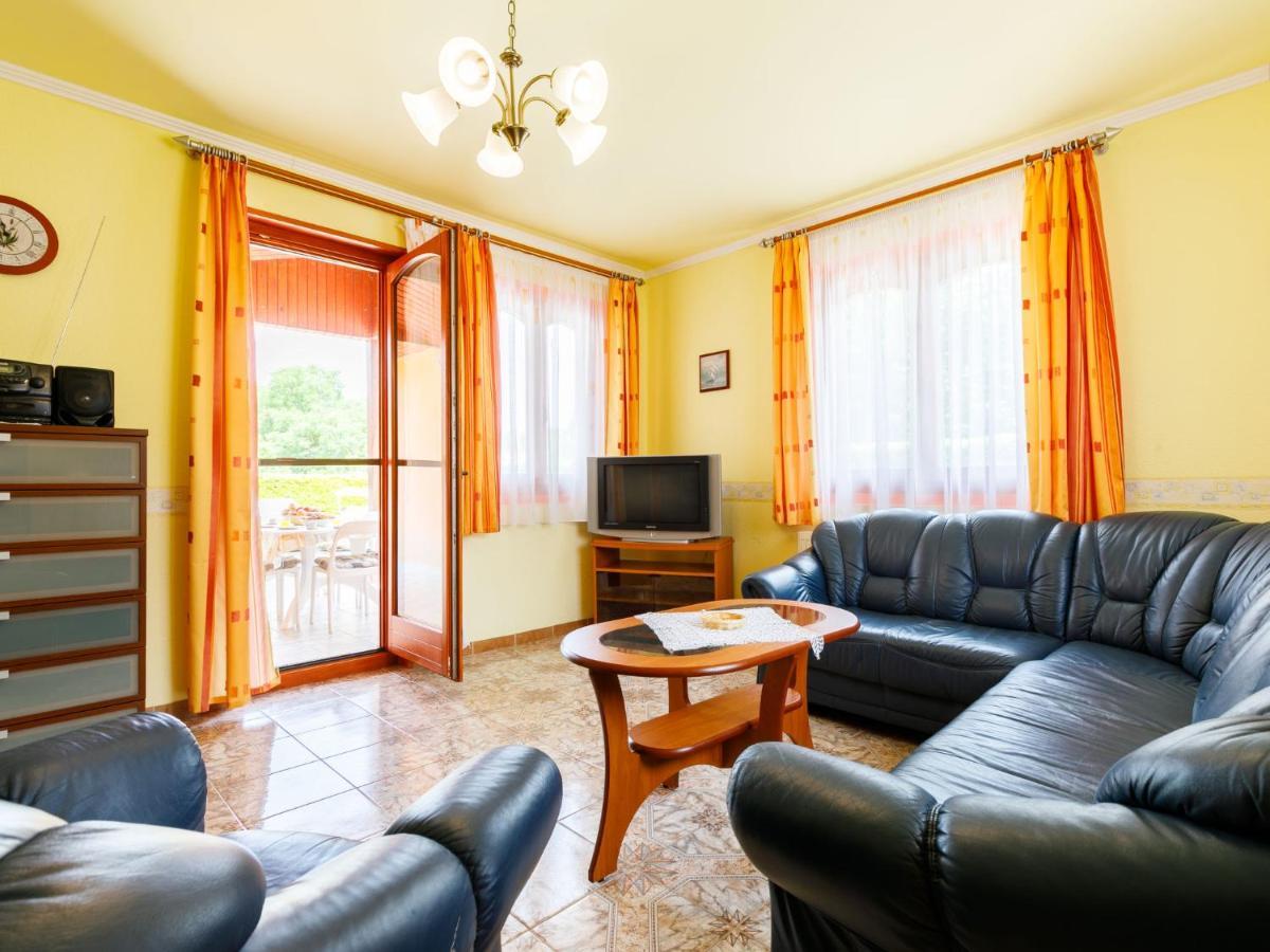 Holiday Home Narcisse By Interhome بالاتونسزارسكو المظهر الخارجي الصورة